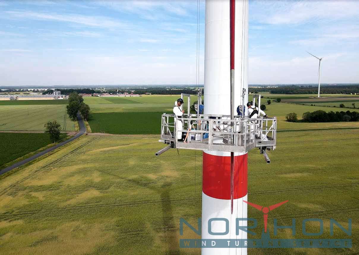 Prace serwisowe Northon na turbinie wiatrowej